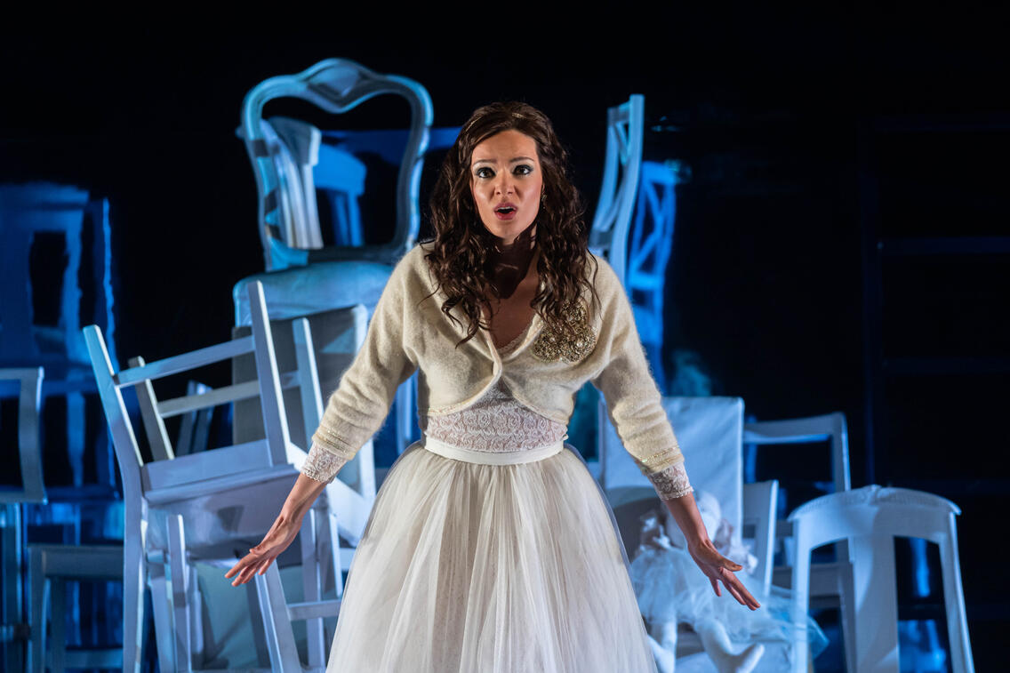 evgeniya khomutova. l'isola disabitata 1